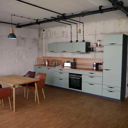 Z1-das Haus Апартаменты Цвенкау